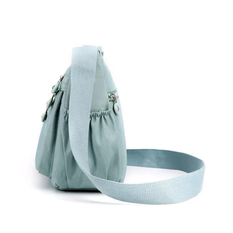 Sac bandoulière imperméable en nylon pour femme 4
