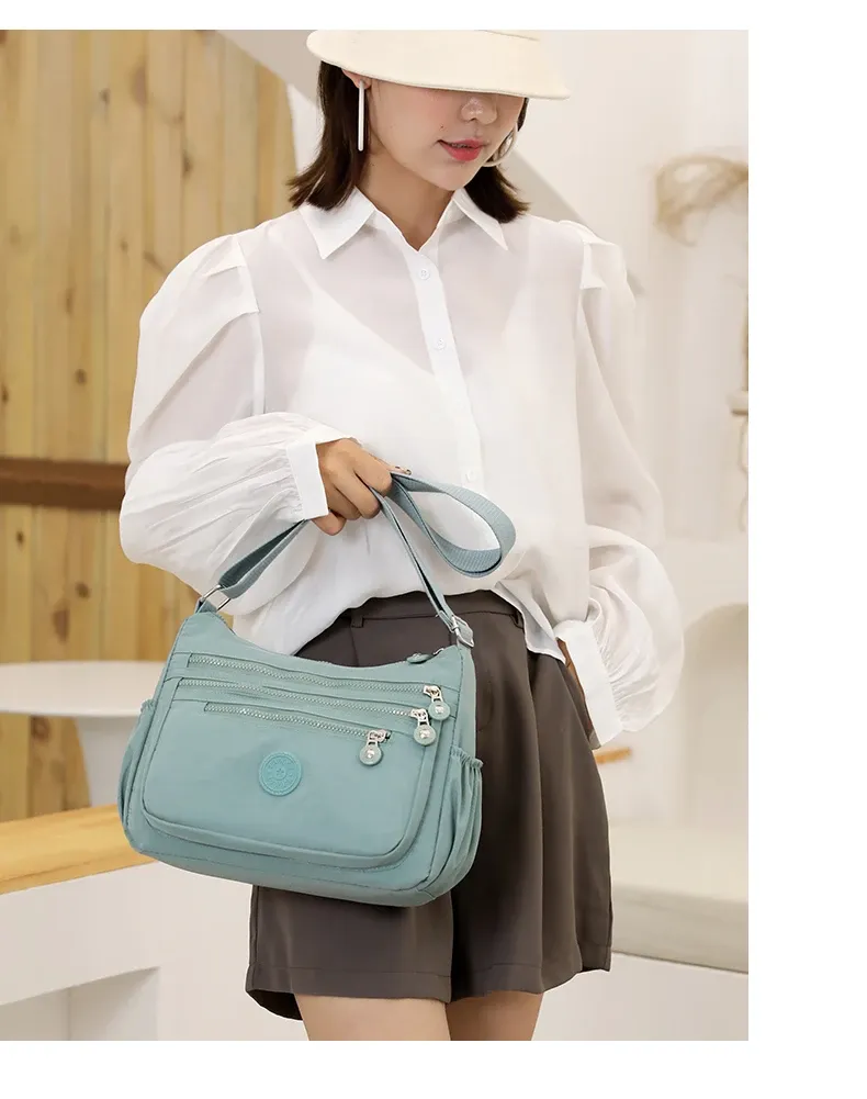 Sac à bandoulière femme sous différents angles