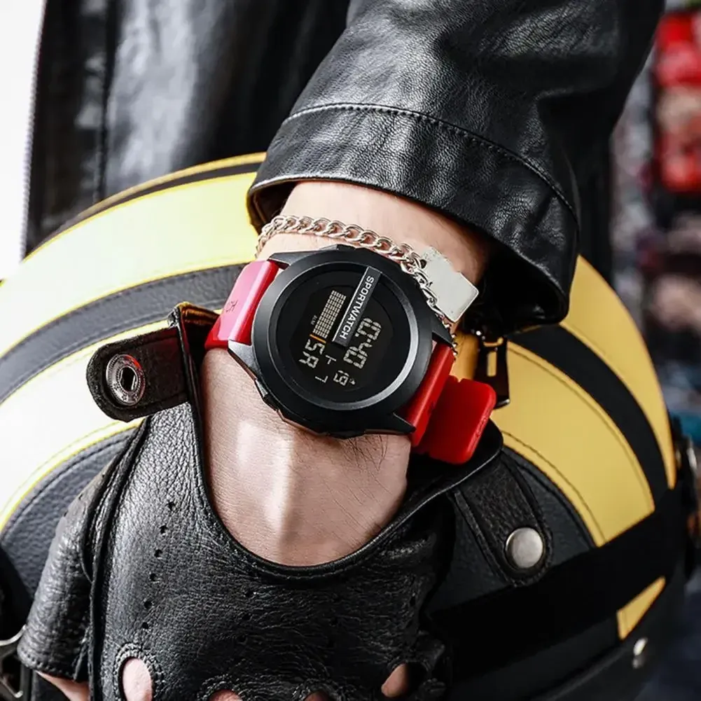Détail du cadran LED de la montre de sport