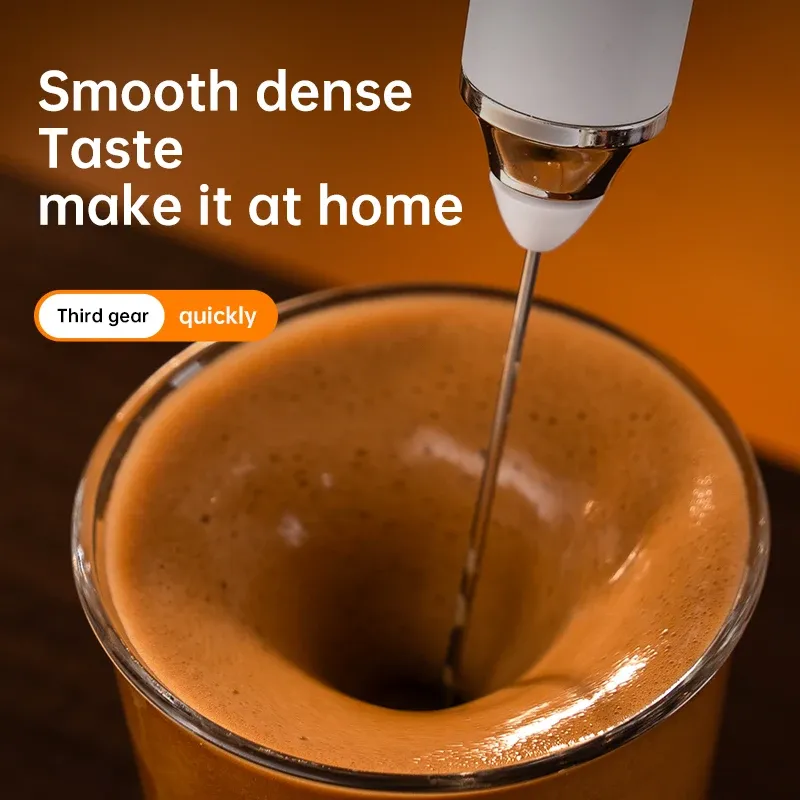 Mousseur à lait électrique portable rechargeable pour café et latte 4