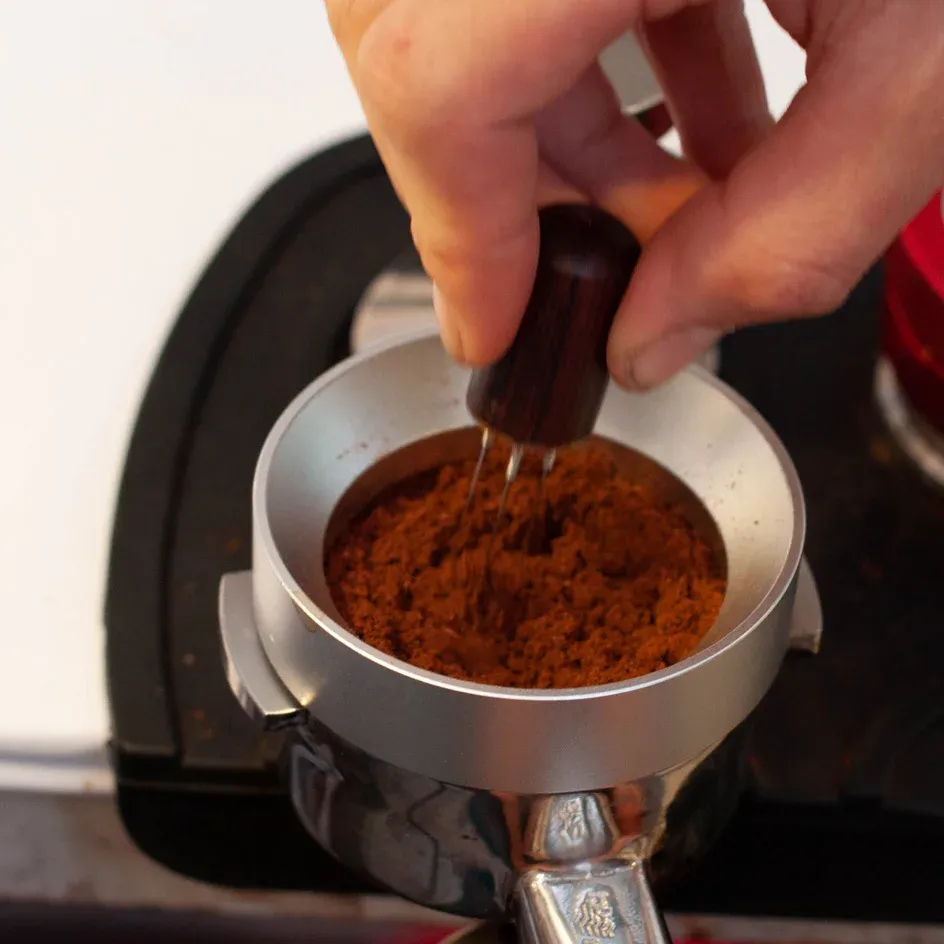 Remuage du café moulu