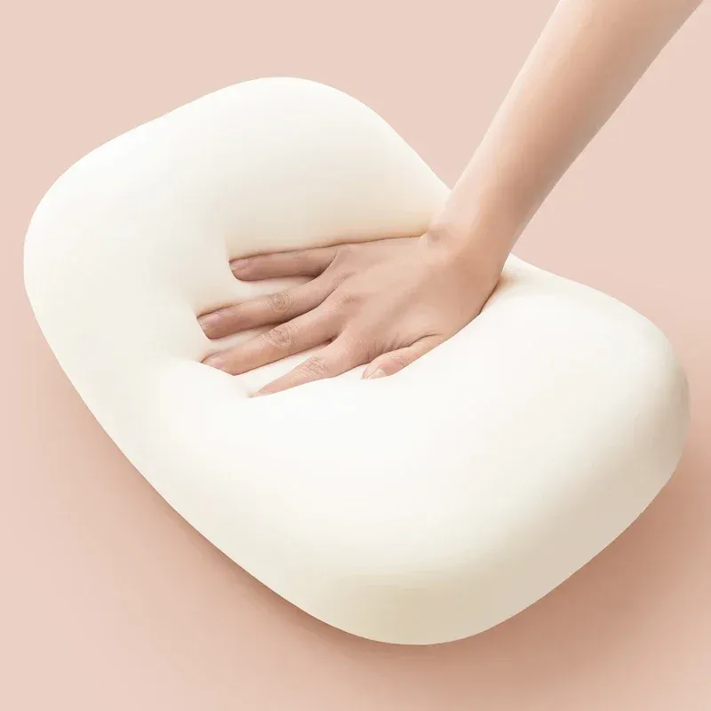 Oreiller cervical ergonomique en mousse à mémoire de forme pour voyage 2