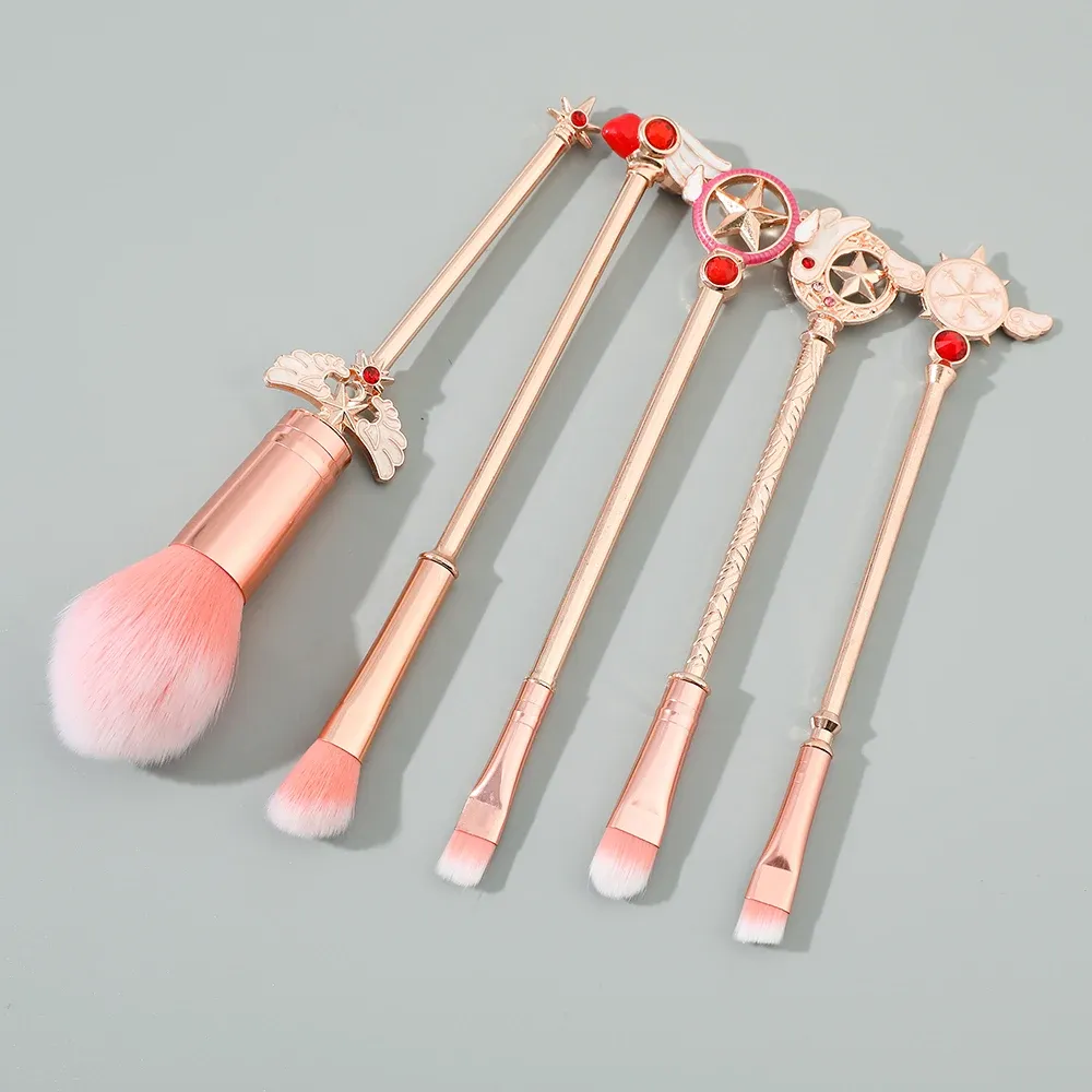 Ensemble de pinceaux de maquillage doux avec manche en métal