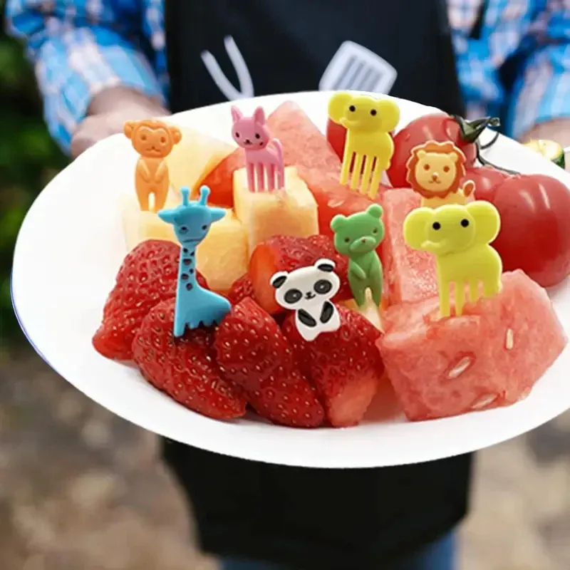 Lot de 10 à 70 pics alimentaires en plastique en forme d'animaux pour enfants : fourchettes à fruits, cure-dents et brochettes pour la décoration de boîtes à bento 6