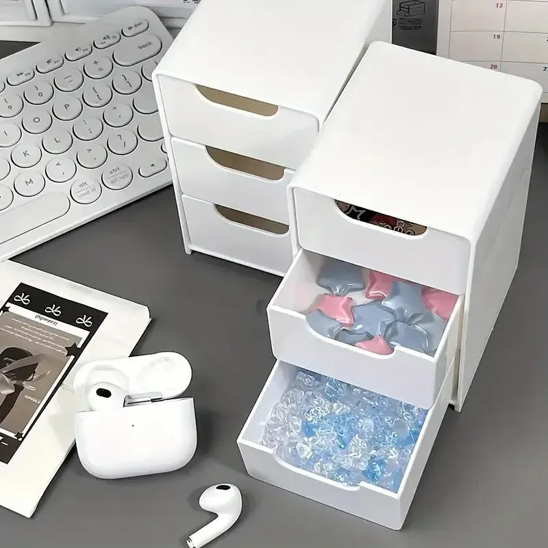 Organisation des cosmétiques et bijoux