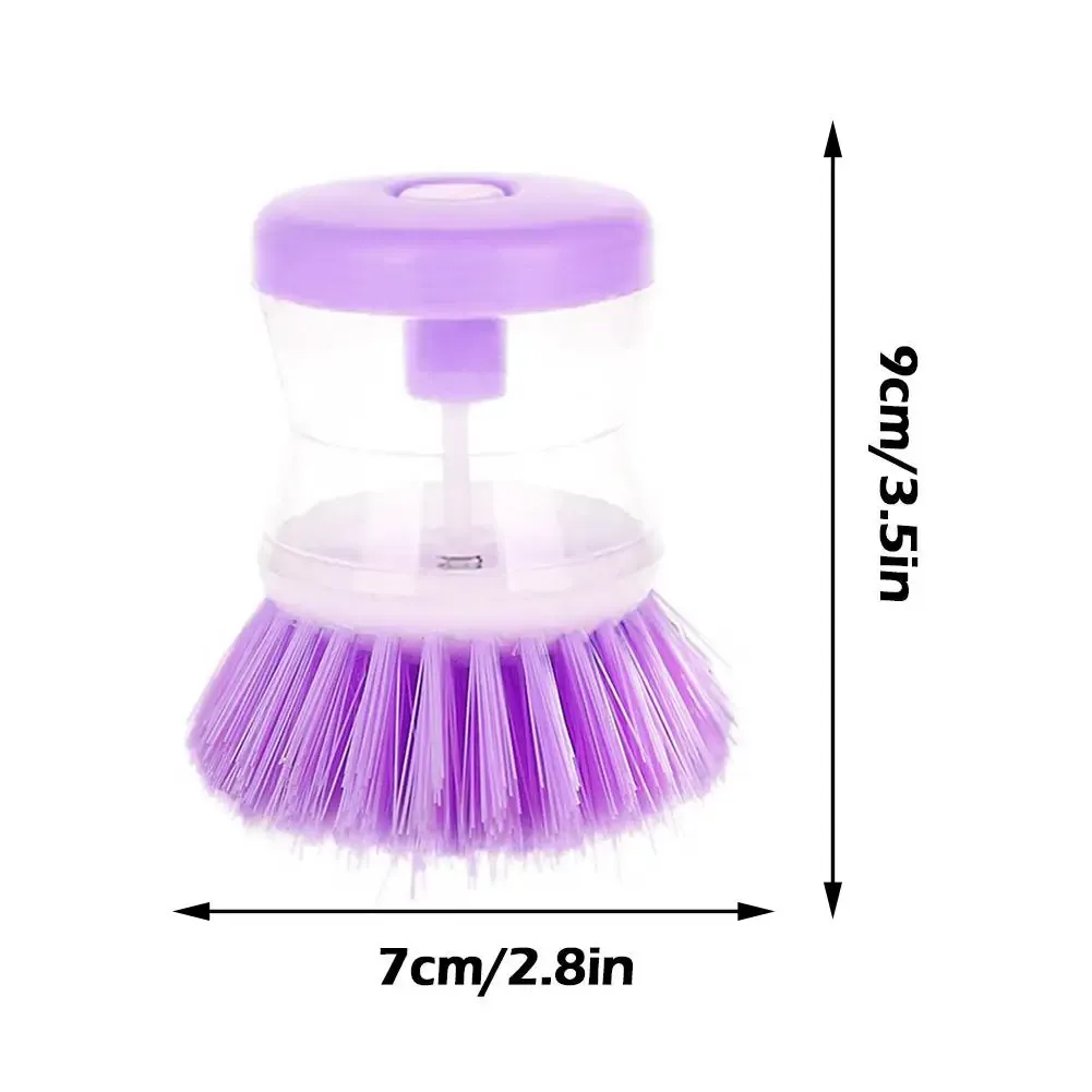 Brosse à vaisselle dans un intérieur moderne