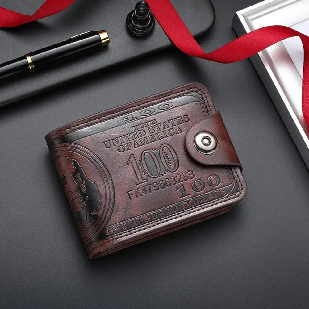 Détail de l'intérieur du portefeuille avec emplacements pour cartes