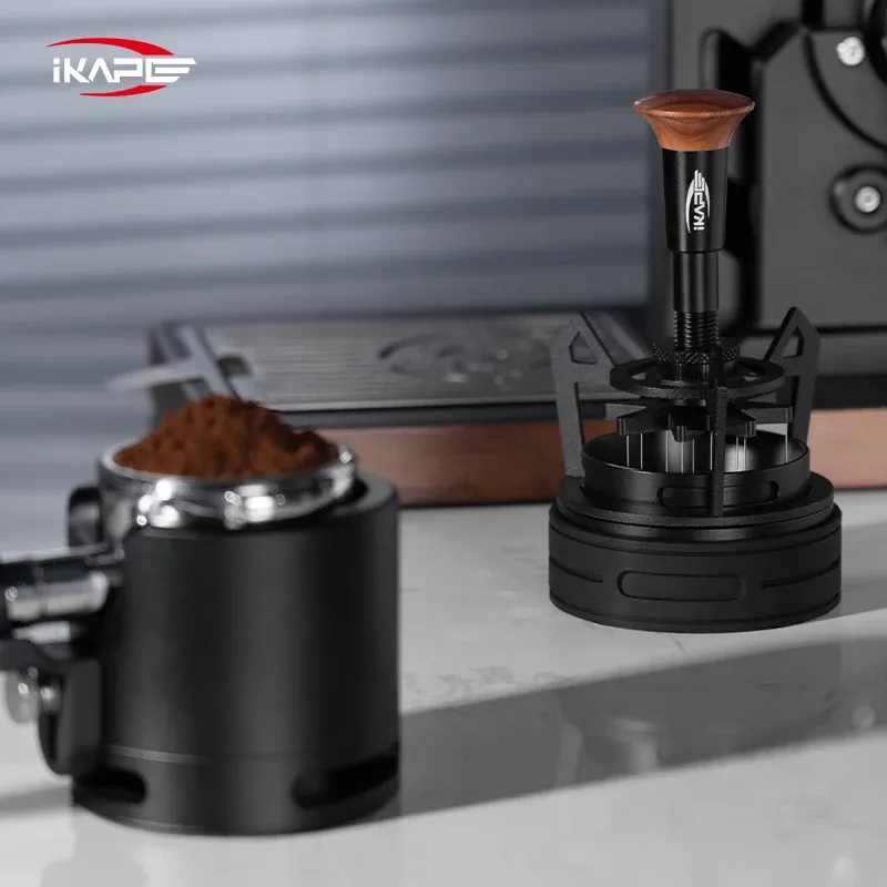 IKAPE V3 Distributeur rotatif WDT pour espresso, agitateur à café avec entonnoir de dosage et support, outil de distribution pour barista 4