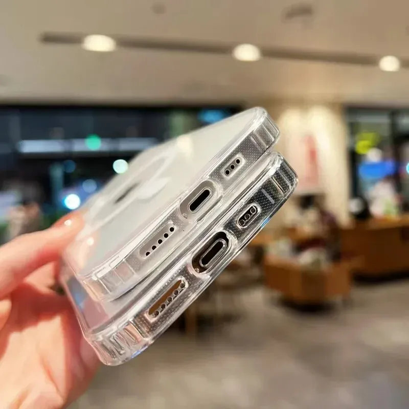 Coque magnétique transparente pour iPhone, finition et matière