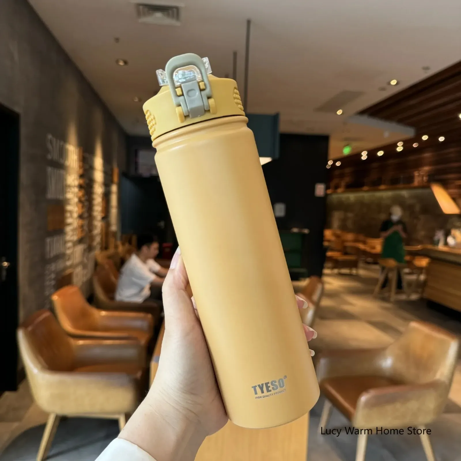 Gobelet thermos, mise en situation