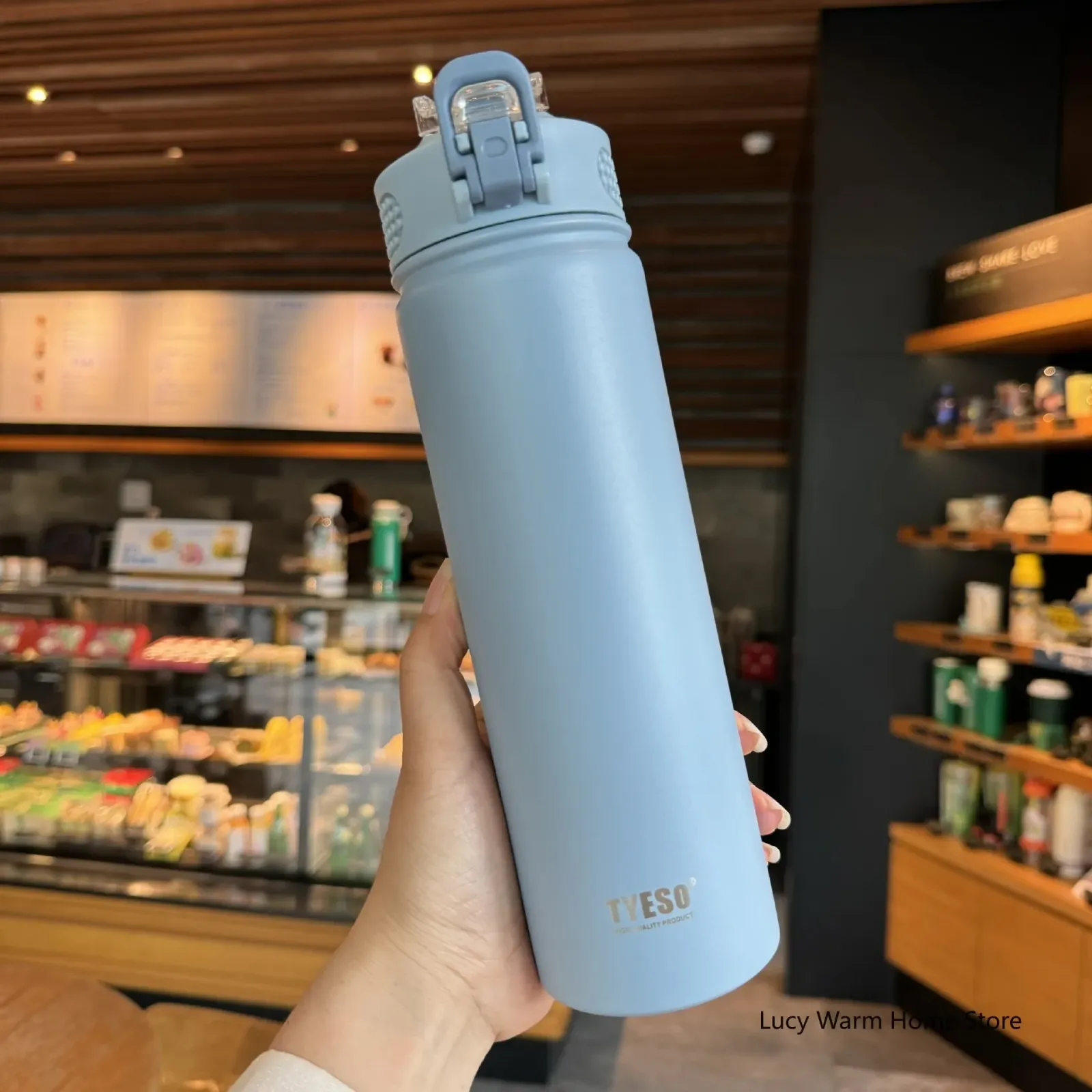 Gobelet thermos, vue rapprochée