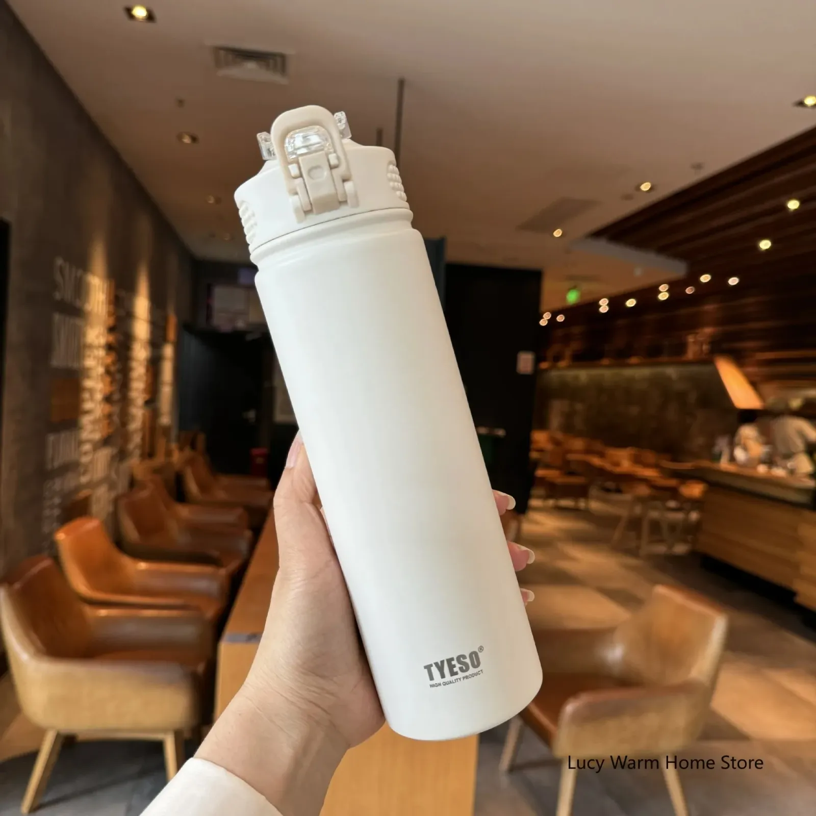 Gobelet thermos, ambiance nomade