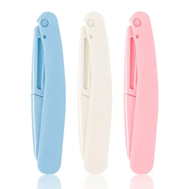 Outil de beauté compact