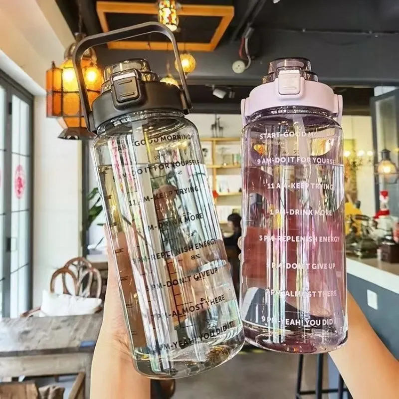 Gourde portable en plastique avec paille, 2 L, pour sports de plein air et fitness, grande bouteille pour adultes avec marqueur de temps 2