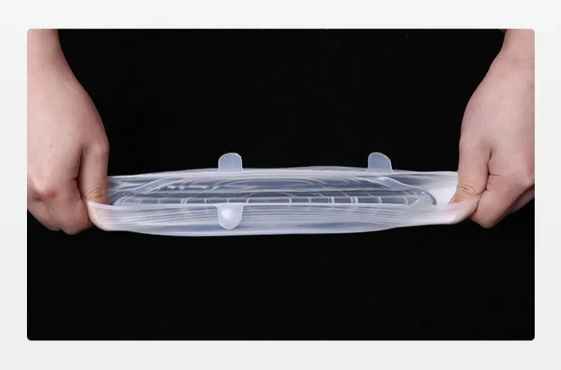 Détail de la souplesse du silicone