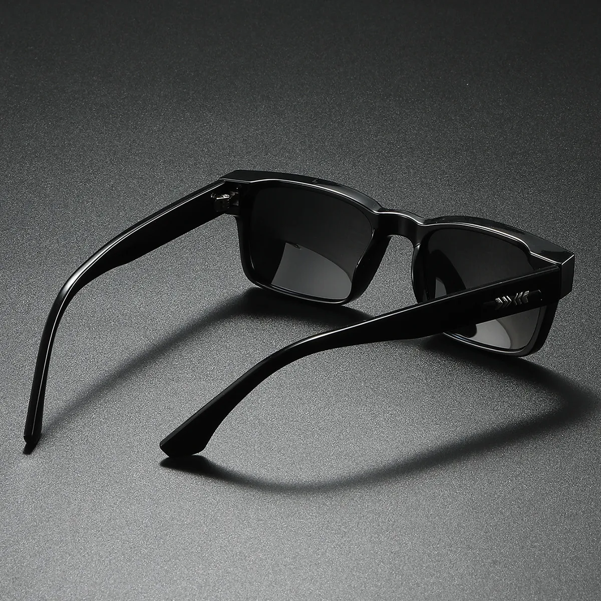 Lunettes de soleil lors d'une randonnée