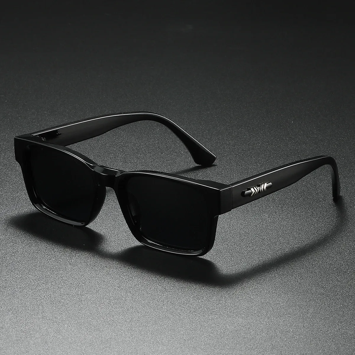 Lunettes de soleil lors d'une sortie à la plage