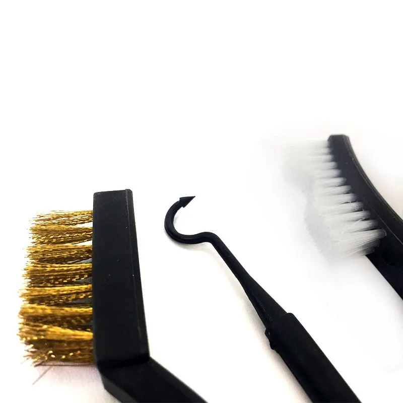 Manche ergonomique des mini brosses