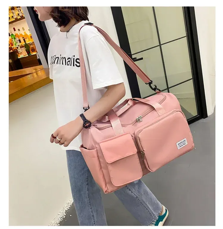 Sac de voyage femme, détail final