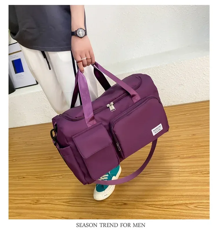 Sac de voyage femme, vue en situation