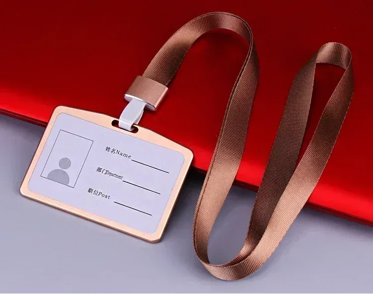 Porte-cartes en alliage d'aluminium avec étui ABS rétractable pour badge et cartes de crédit 54