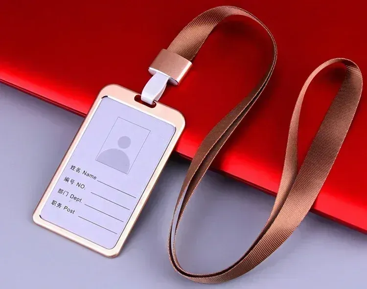 Porte-cartes en alliage d'aluminium avec étui ABS rétractable pour badge et cartes de crédit 37