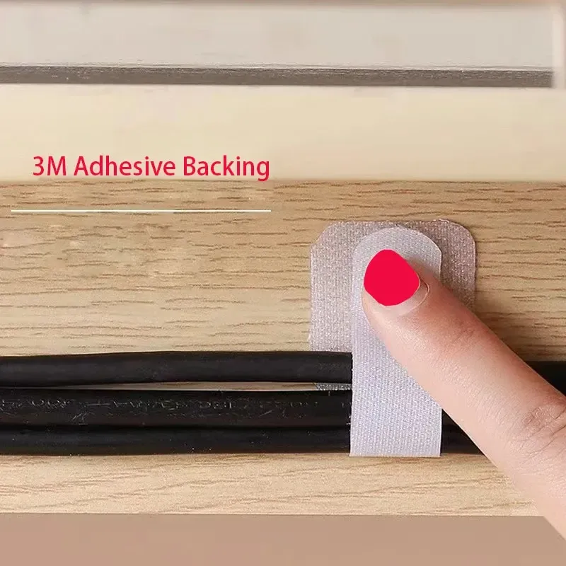 Détail des sangles auto-adhésives réglables