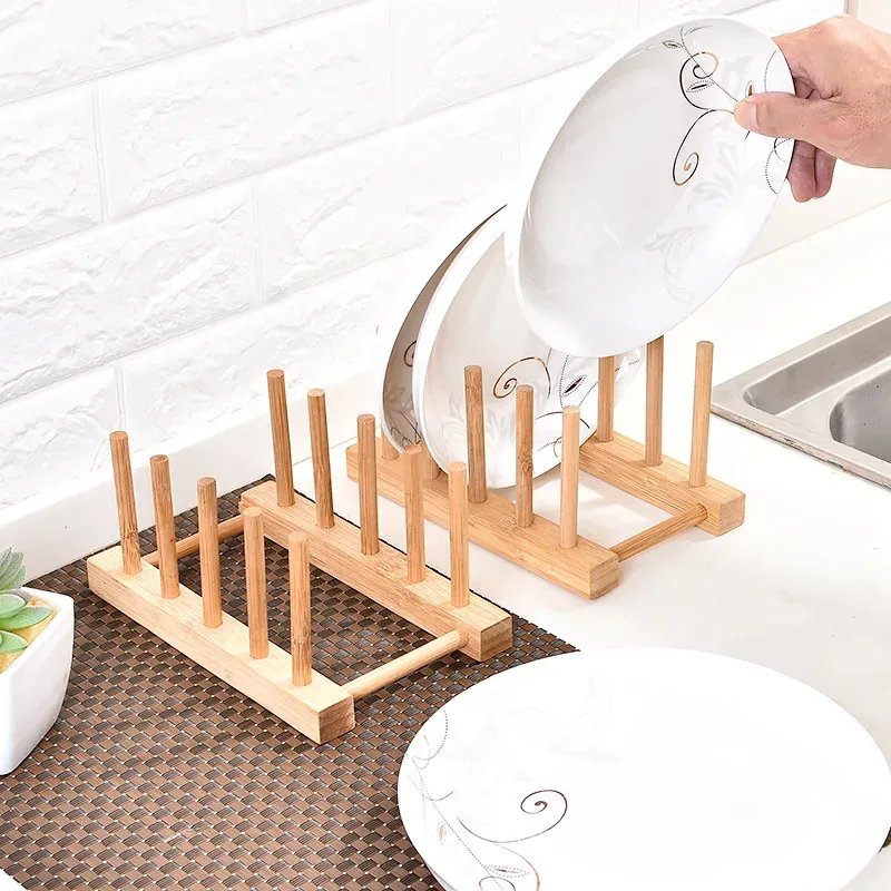 Égouttoir à vaisselle multifonction en bois avec organisateur de tasses et planches à découper 2