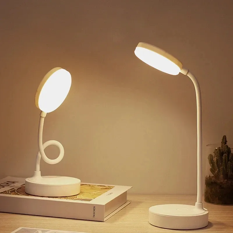 Gros plan sur la lampe LED et ses commandes