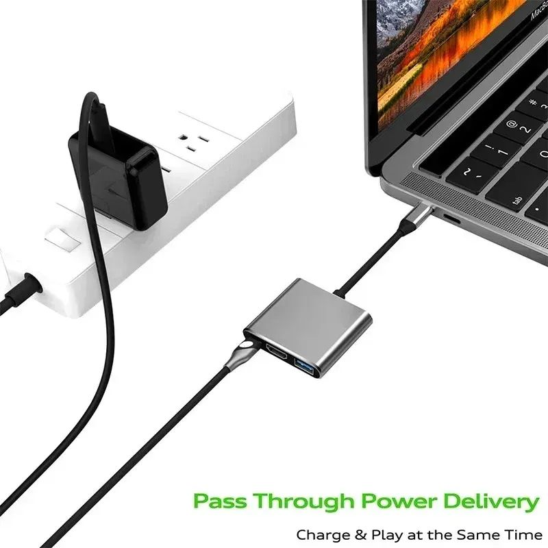 Hub USB-C connecté à un ordinateur portable