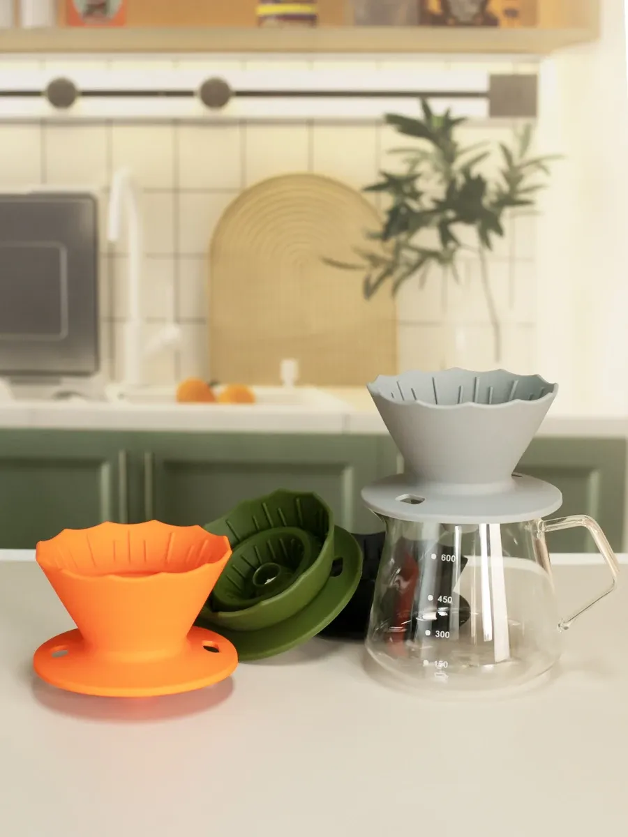 Filtre à café pliable en silicone, mise en situation