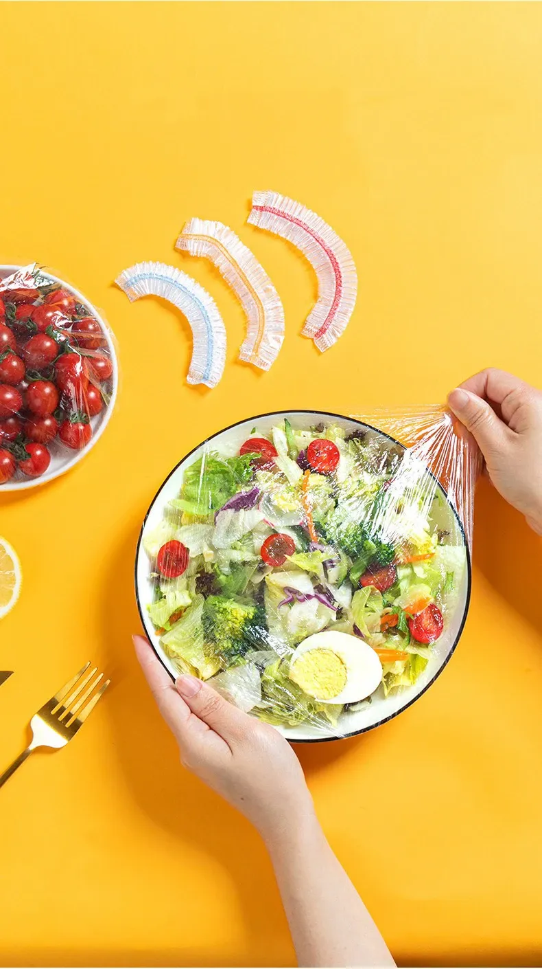 Film alimentaire réutilisable adapté à différents récipients