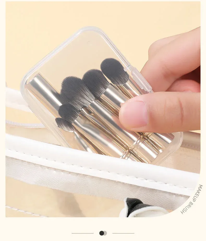 Pinceaux de maquillage noirs, finition élégante