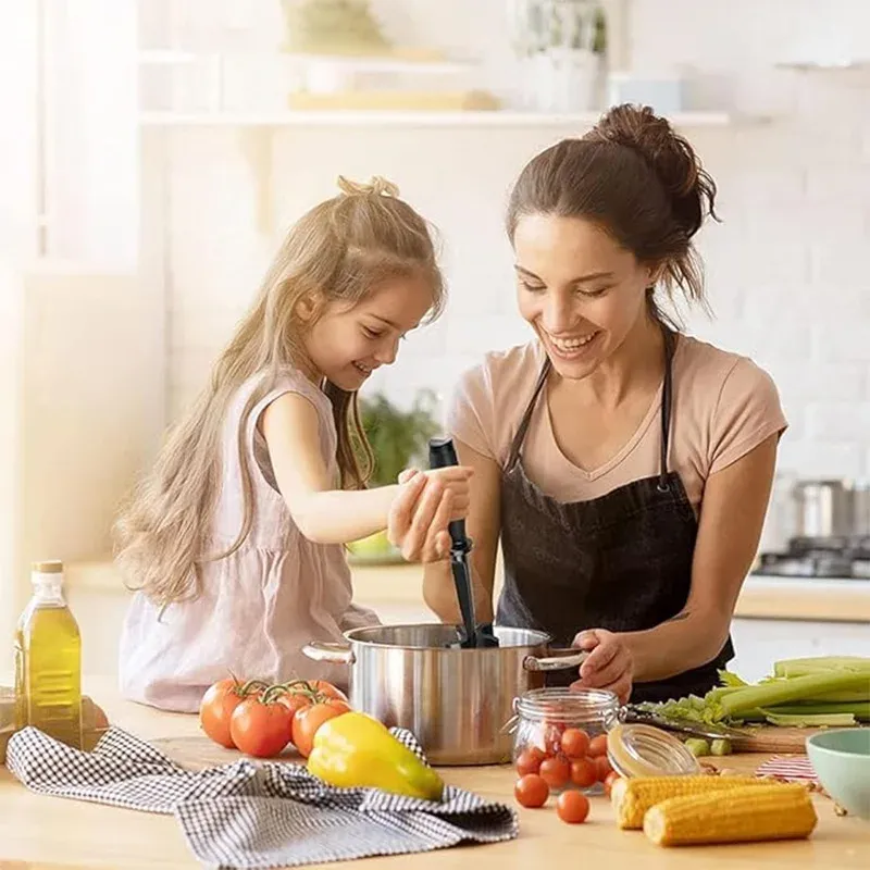 Hachoir et mélangeur à viande portatif, accessoires