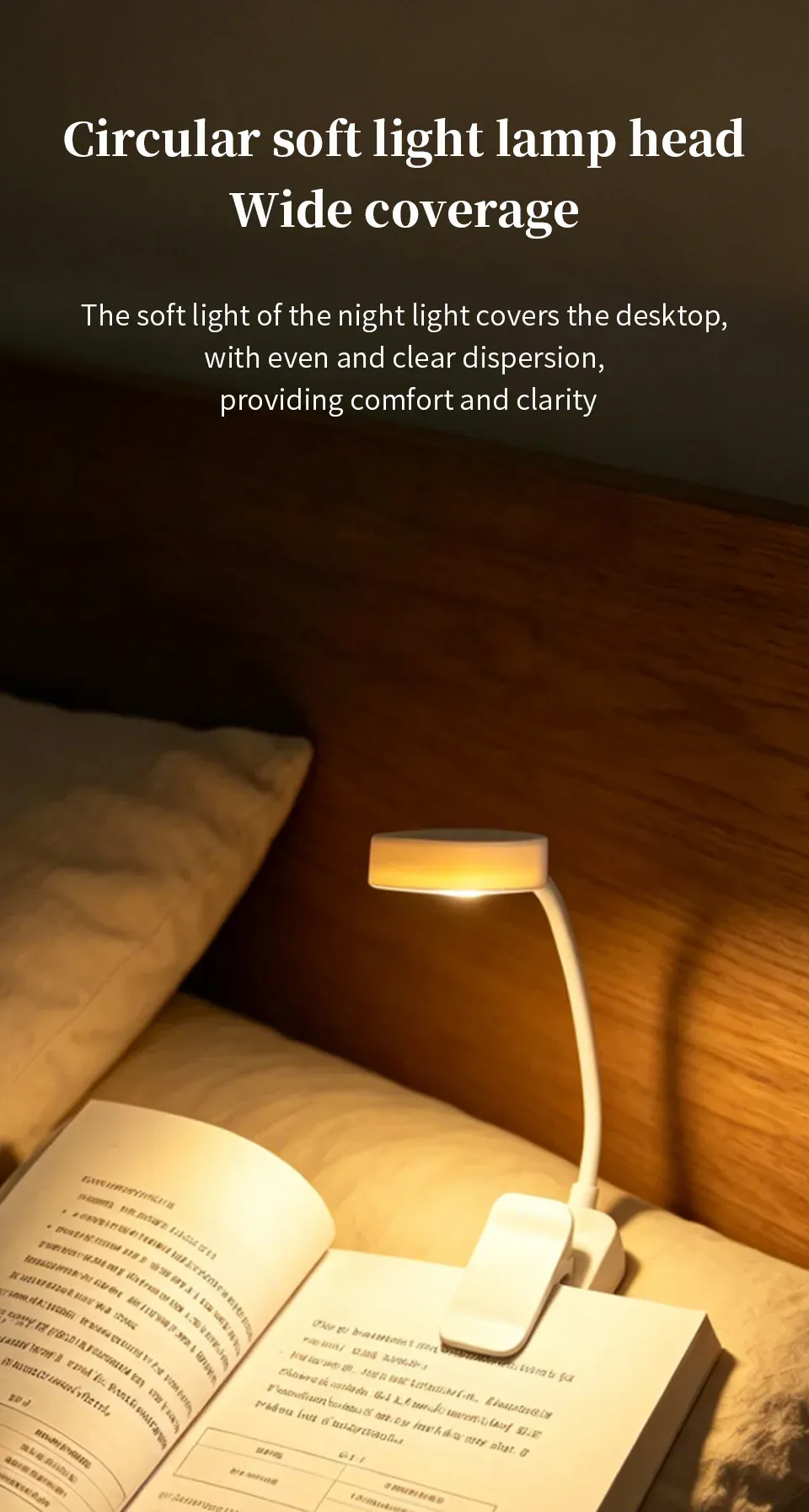 Lampe de lecture posée sur un livre ouvert