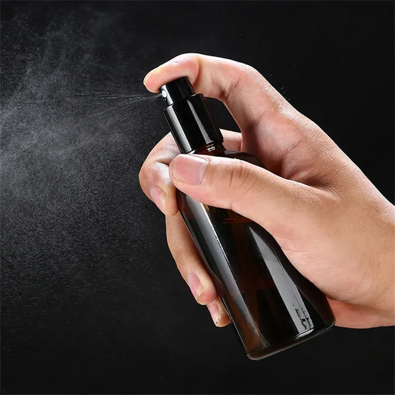 Flacon ambré rechargeable, détail de l'ensemble