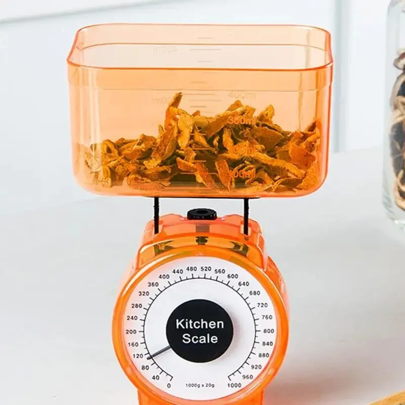 Balance de cuisine mécanique, pesée d'aliments