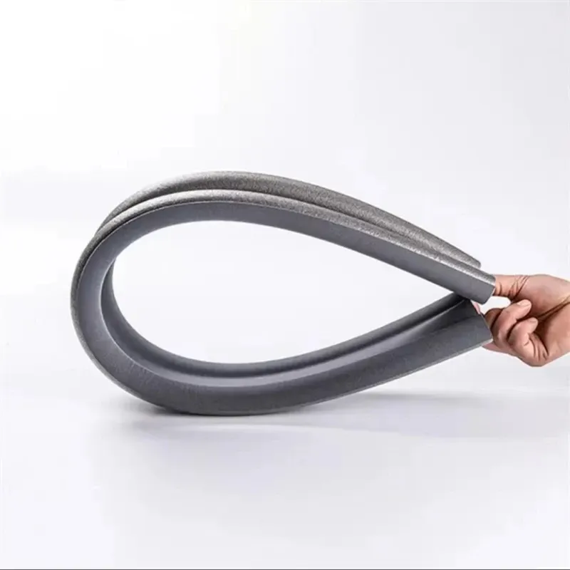 Lot de 2 joints d'étanchéité flexibles pour bas de porte, bande de fermeture inférieure anti-froid et anti-intempéries 4