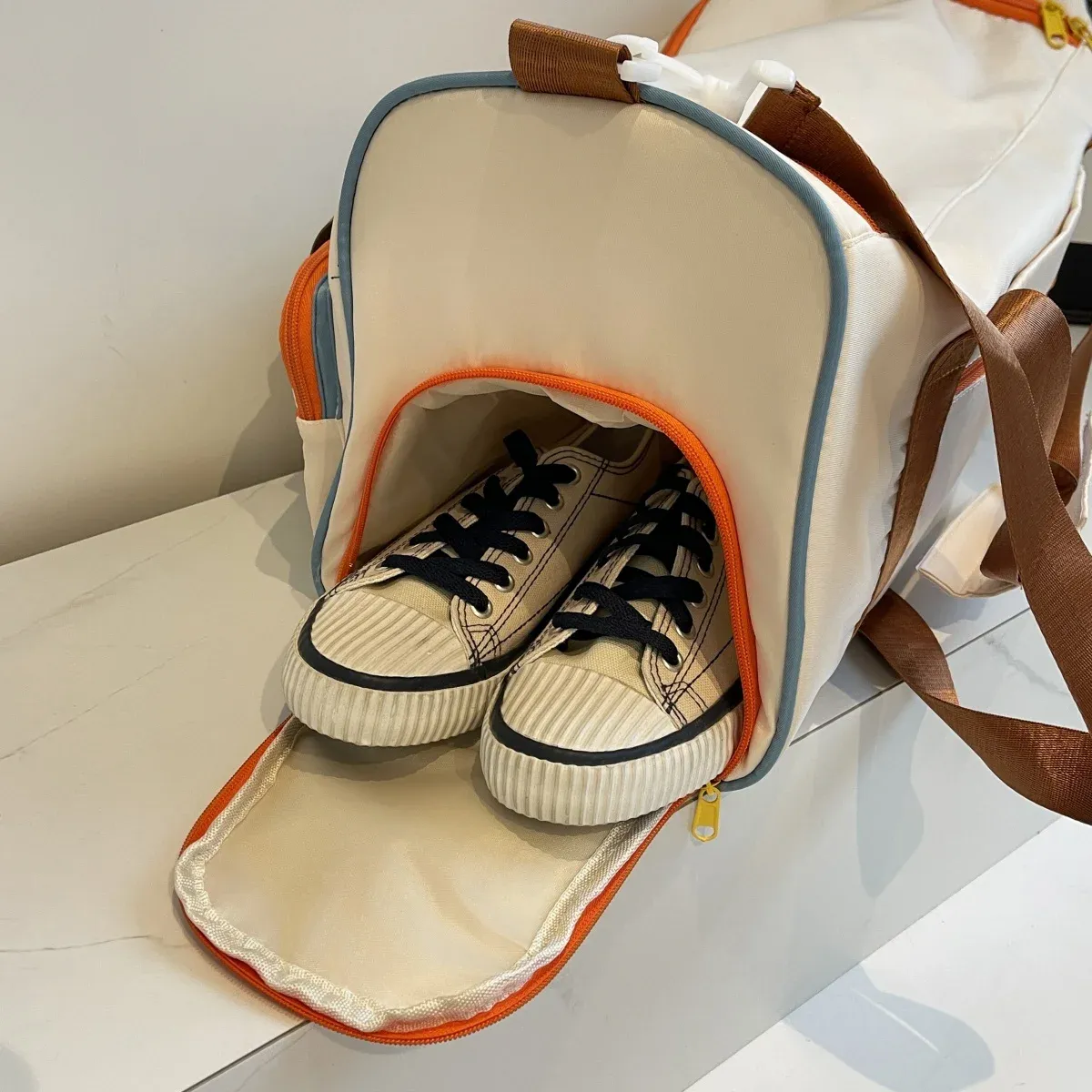 Sac de voyage et de sport avec trousse de toilette, mixte 5