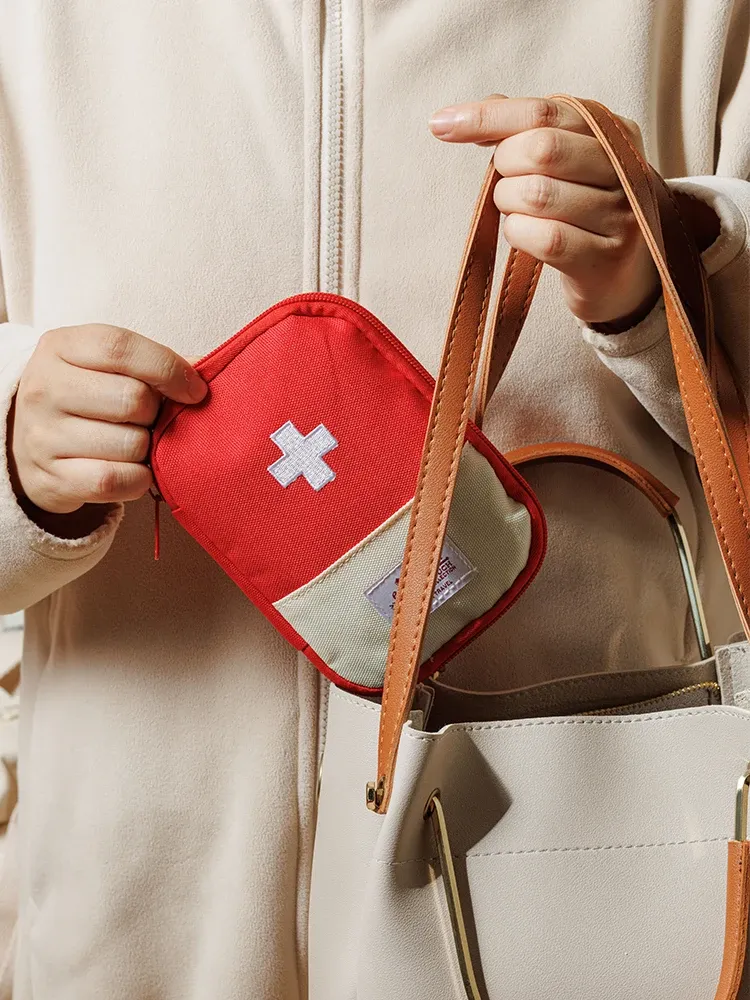 Mini sac à médicaments, vue latérale