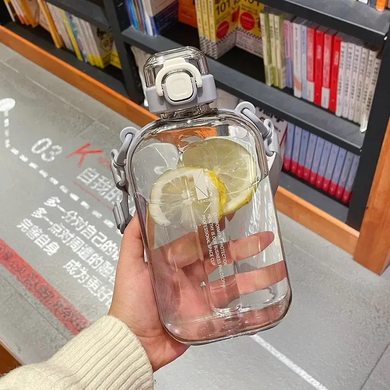 Bouteille d'eau pour le camping et le sport