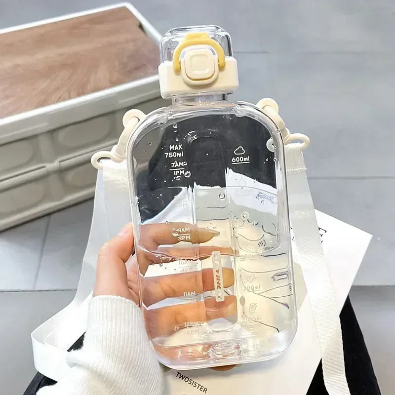 Bouteille d'eau carrée plate transparente, gourde de voyage portable avec sangle réglable, gourde fine et élégante pour le sport et le camping 9