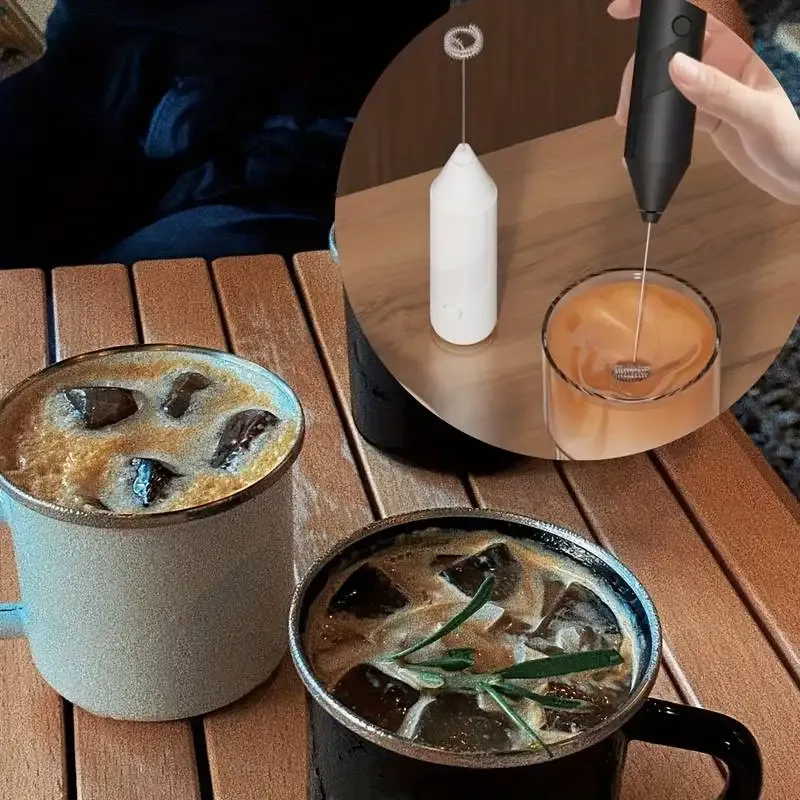 Mousseur à lait électrique portatif, détail de la tête