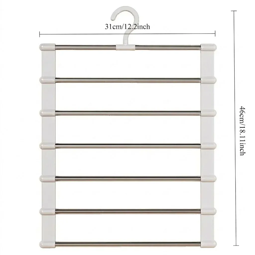 Porte-pantalons installé dans un placard