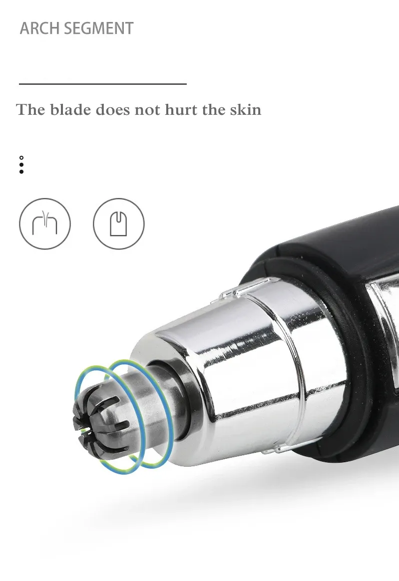 Tondeuse en utilisation avec la brosse de nettoyage