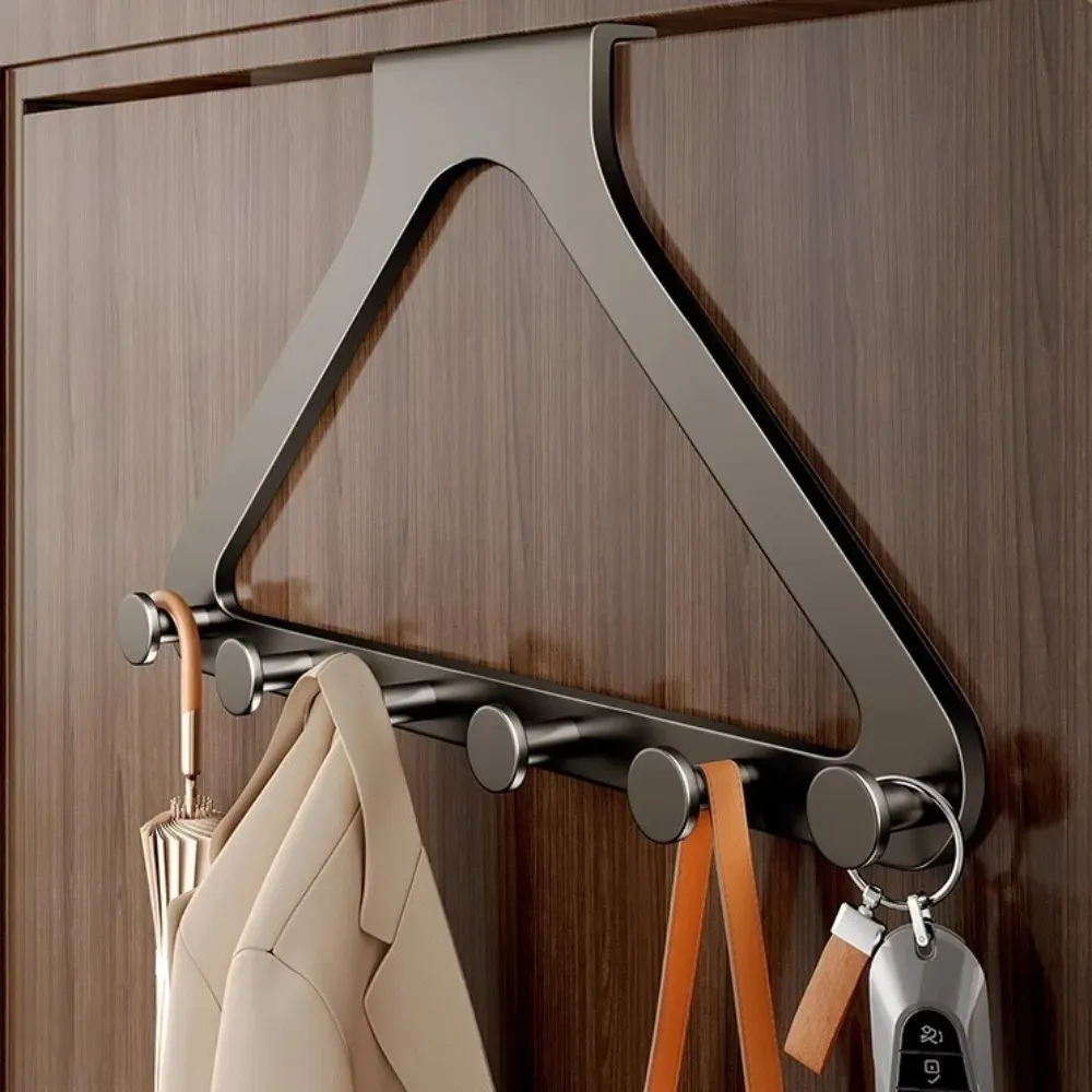 Porte-manteau à suspendre sur la porte, mise en situation