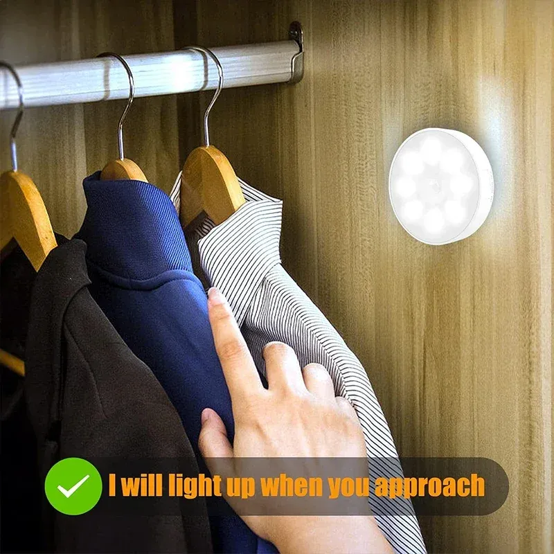 Lot de 2 à 6 veilleuses LED rechargeables USB avec détecteur de mouvement, 3 couleurs, sans fil, pour armoire, placard et escalier 4