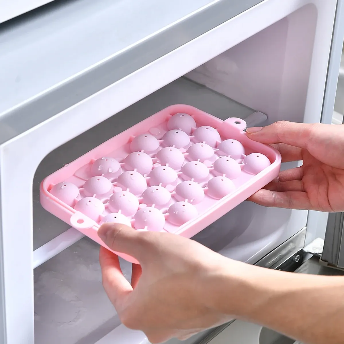 Moule à glaçons en silicone 25 cavités avec couvercle et boîte de rangement, démoulage facile, idéal pour le bar et les fêtes à domicile 4