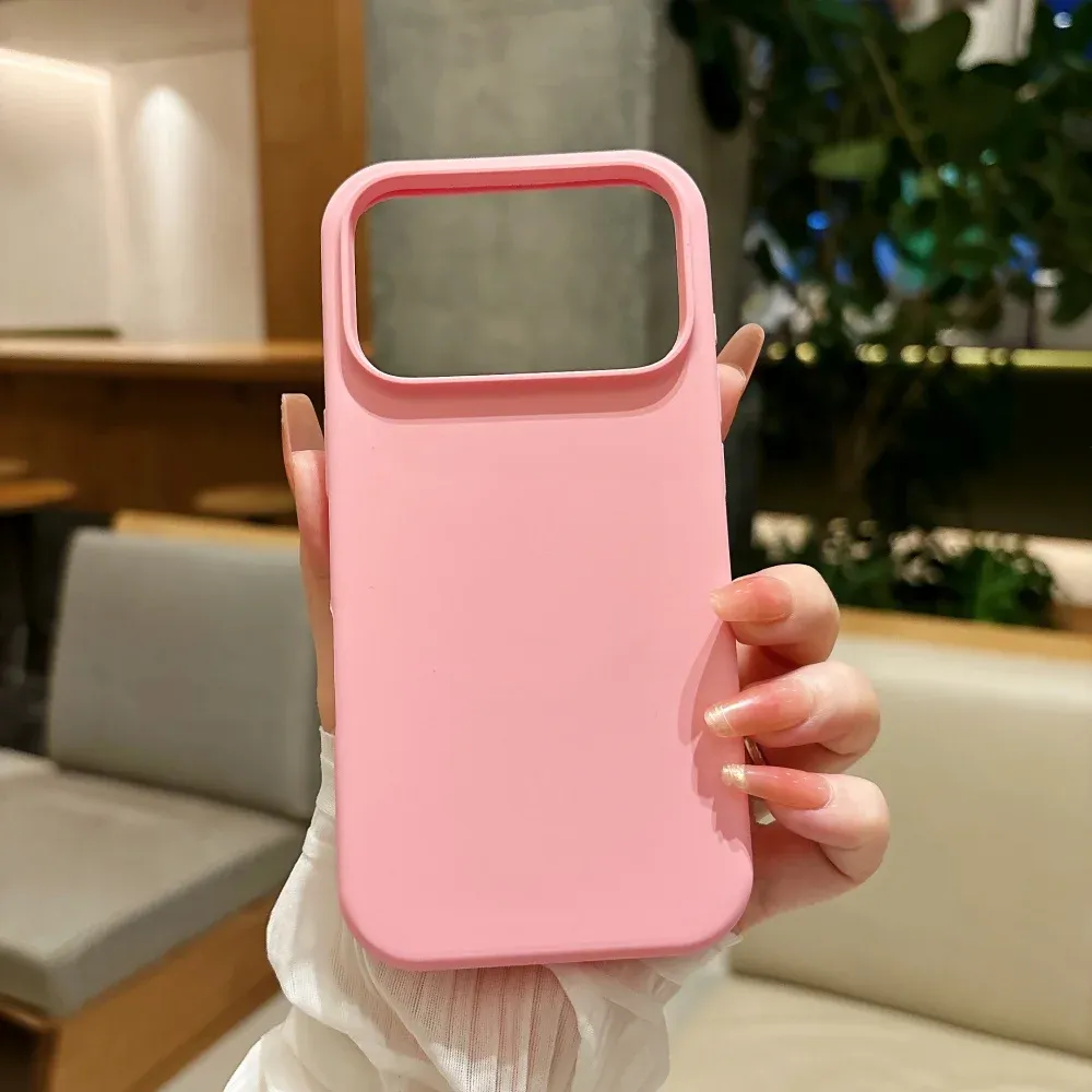 Coque transparente avec anneau magnétique