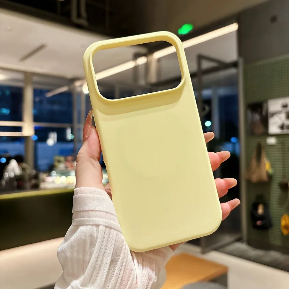 Coque en silicone magnétique MagSafe unie pour iPhone 17 Pro Max 17